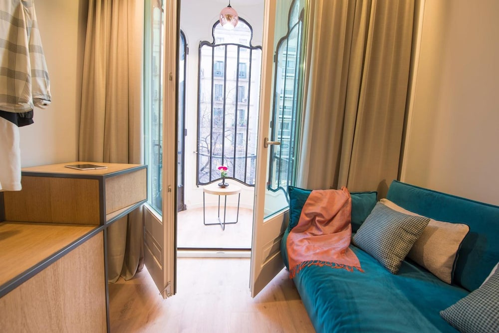 Mosaic by Ona — Hotel rooms in Barcelona, Catalonia