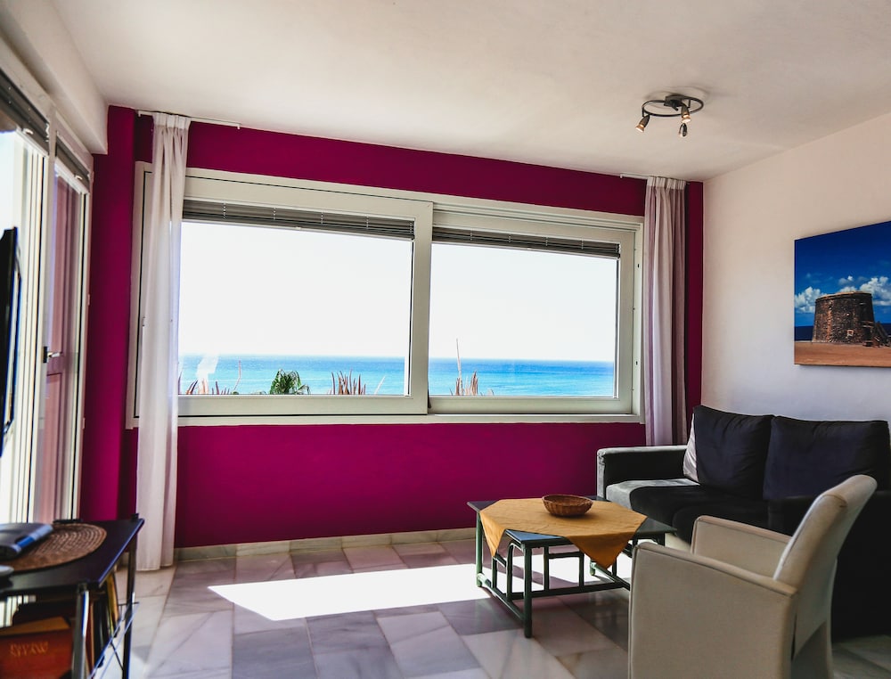 R2 Maryvent Beach Apartaments — Hotel rooms in Costa Calma, Canary Islands