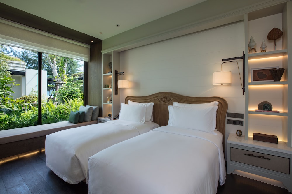 Rosewood Phuket — Hotel rooms in Patong Beach, Phuket Province