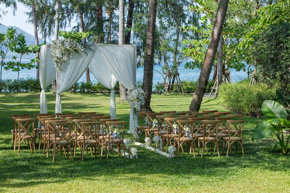 Rosewood Phuket — Hotel building in Patong Beach, Phuket Province