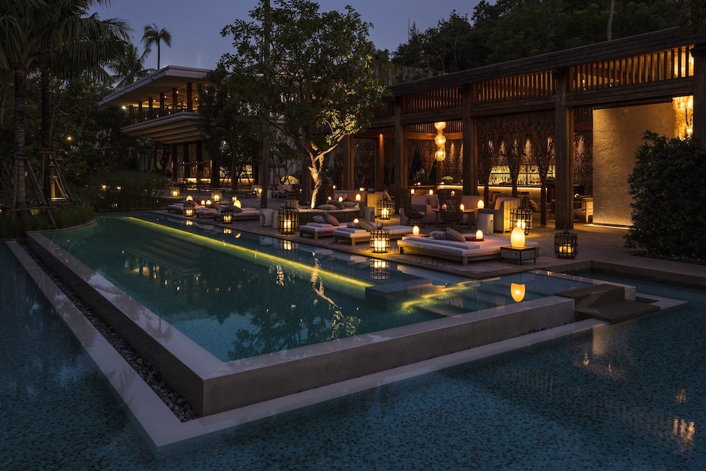 Rosewood Phuket — Restaurant & bars in Patong Beach, Phuket Province