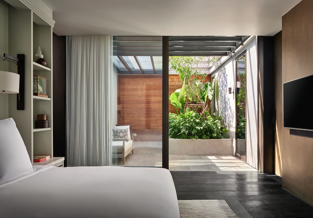 Rosewood Phuket — Hotel rooms in Patong Beach, Phuket Province