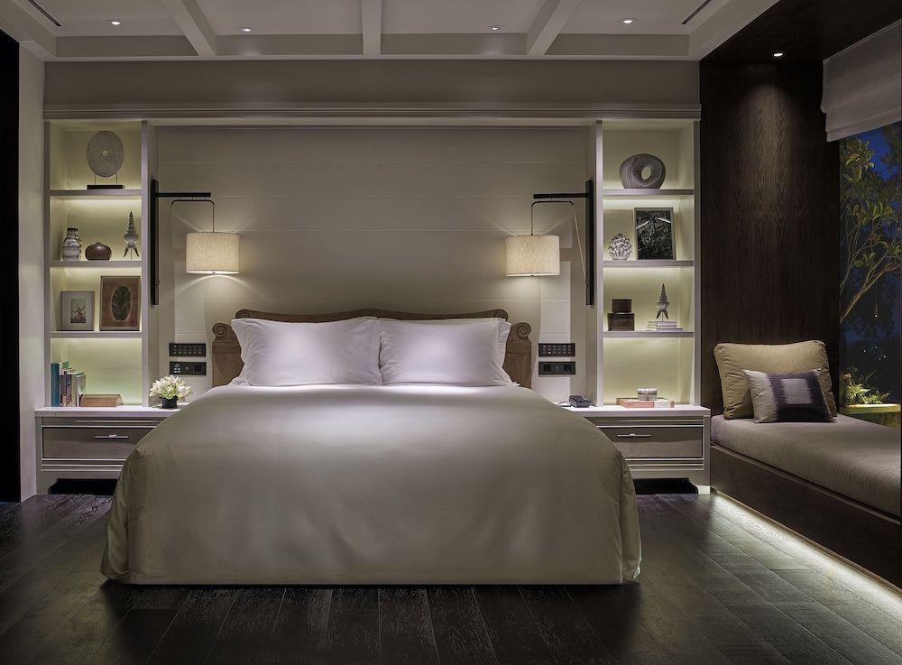 Rosewood Phuket — Hotel rooms in Patong Beach, Phuket Province