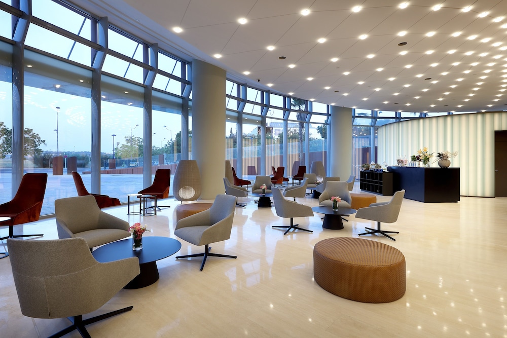 Eurostars Torre Sevilla — Hotel building in Seville, Andalusia