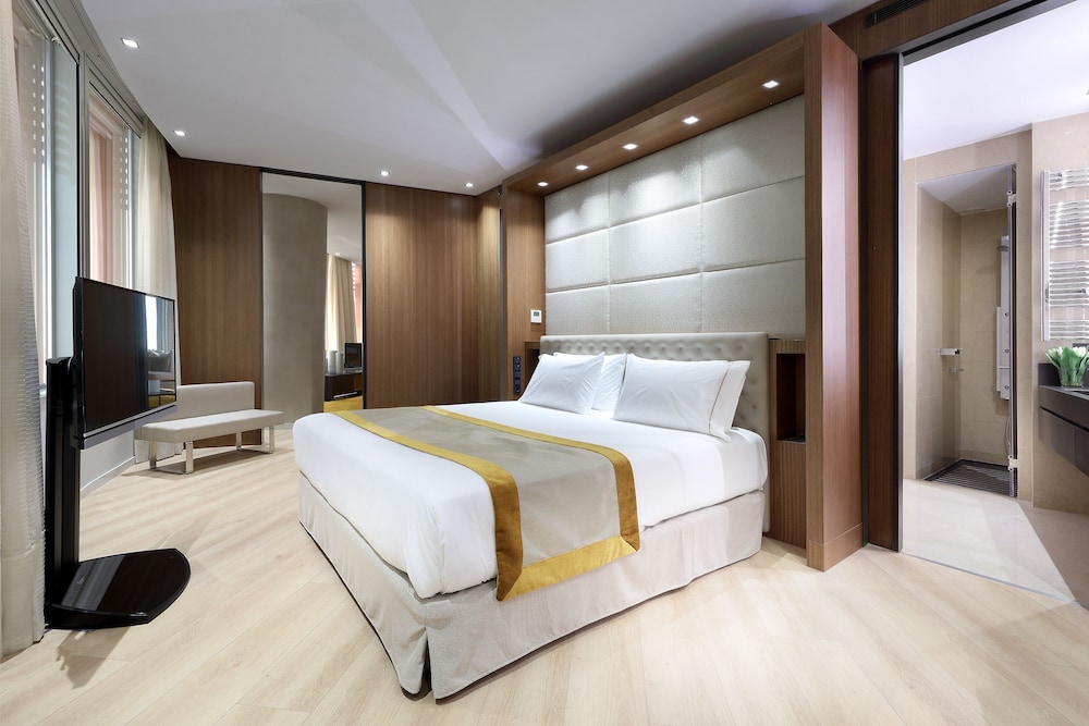 Eurostars Torre Sevilla — Hotel rooms in Seville, Andalusia