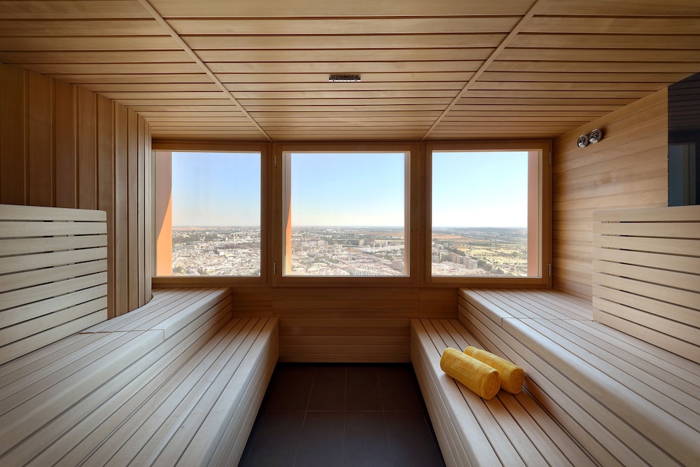 Eurostars Torre Sevilla — Hotel rooms in Seville, Andalusia