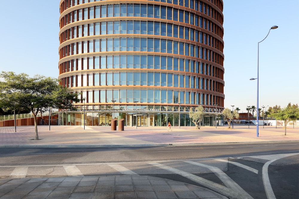 Eurostars Torre Sevilla — Hotel building in Seville, Andalusia