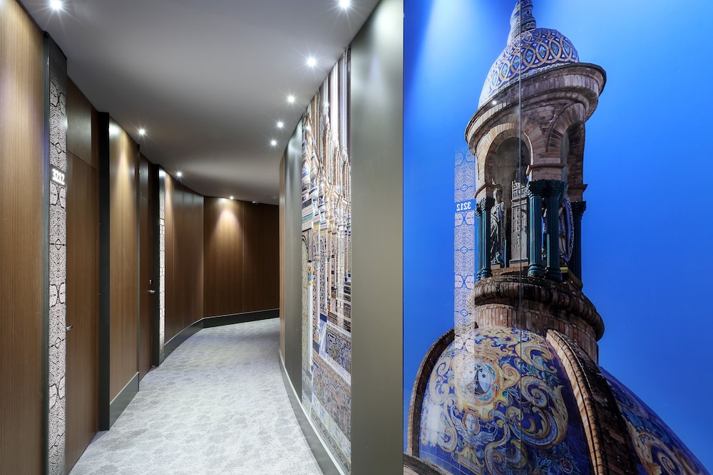Eurostars Torre Sevilla — Hotel building in Seville, Andalusia