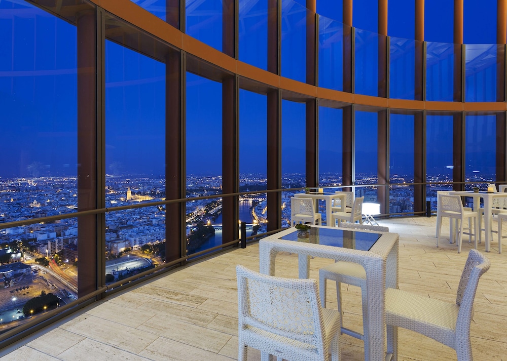 Eurostars Torre Sevilla — Restaurant & bars in Seville, Andalusia