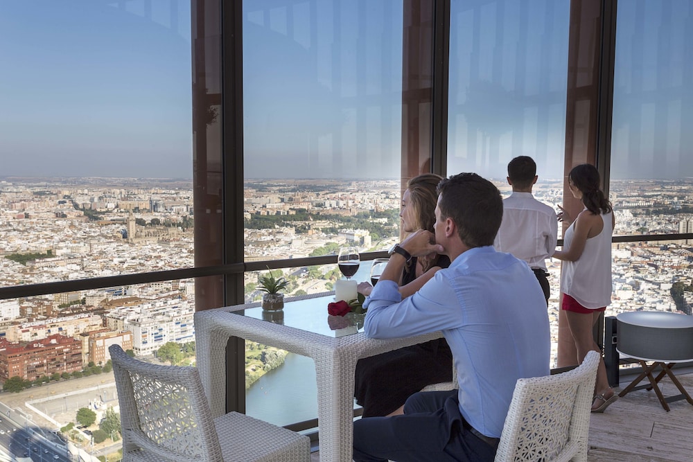 Eurostars Torre Sevilla — Restaurant & bars in Seville, Andalusia