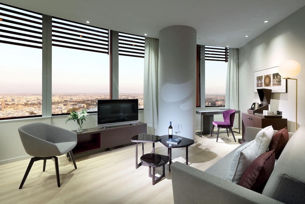 Eurostars Torre Sevilla — Hotel rooms in Seville, Andalusia