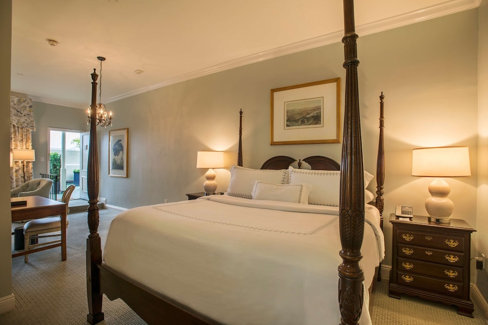 Bienville House — Hotel rooms in New Orleans, Louisiana