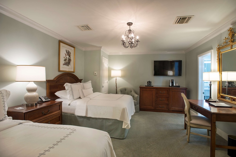 Bienville House — Hotel rooms in New Orleans, Louisiana