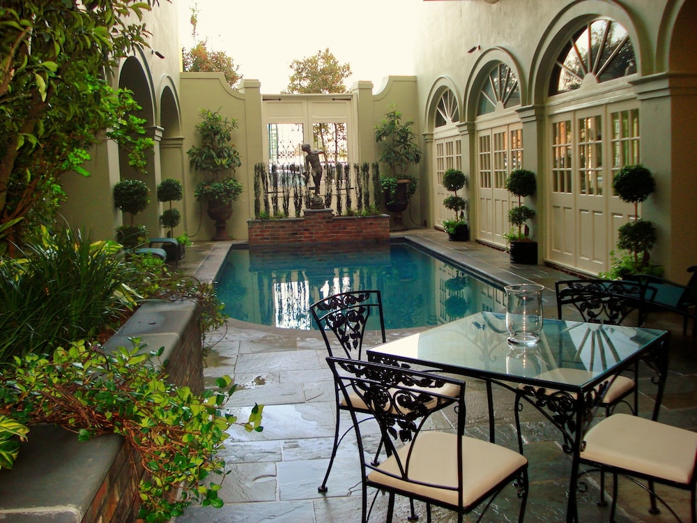 Bienville House — Swimming pool in New Orleans, Louisiana