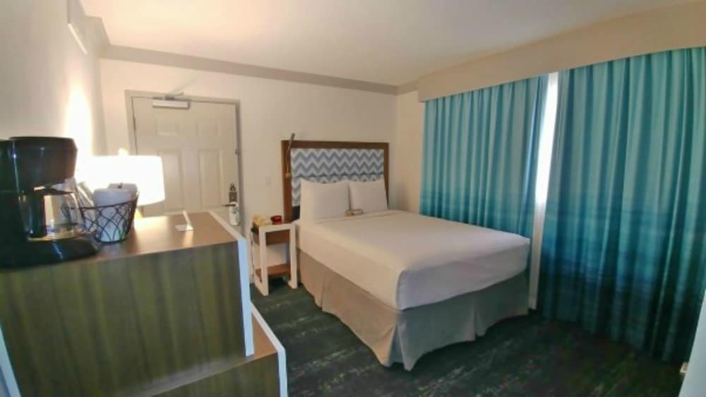 Bilmar Beach Resort — Hotel rooms in Treasure Island, Florida