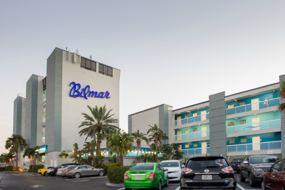 Bilmar Beach Resort — Hotel building in Treasure Island, Florida