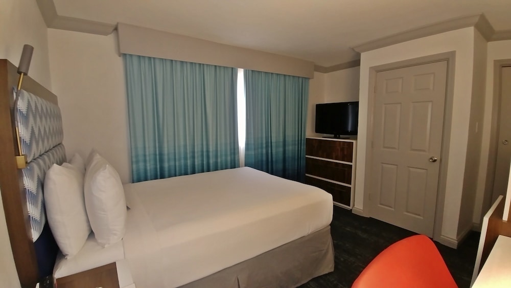 Bilmar Beach Resort — Hotel rooms in Treasure Island, Florida