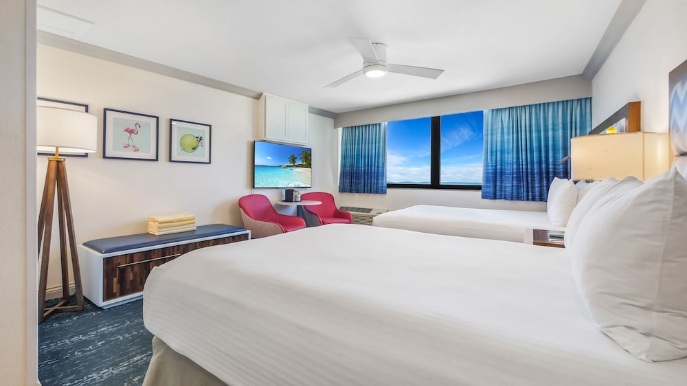 Bilmar Beach Resort — Hotel rooms in Treasure Island, Florida