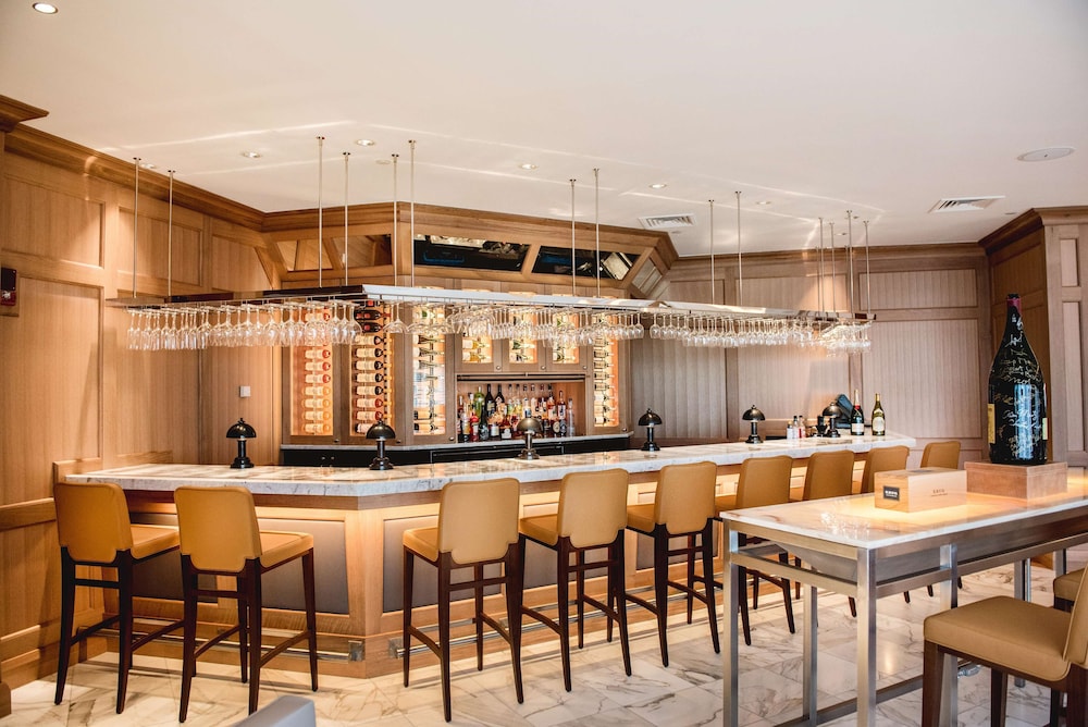 Boston Harbor Hotel — Restaurant & bars in Boston, Massachusetts