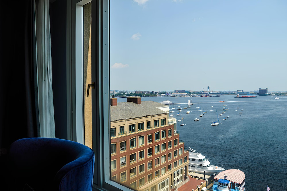 Boston Harbor Hotel — Hotel rooms in Boston, Massachusetts