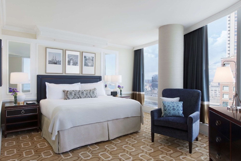 Boston Harbor Hotel — Hotel rooms in Boston, Massachusetts