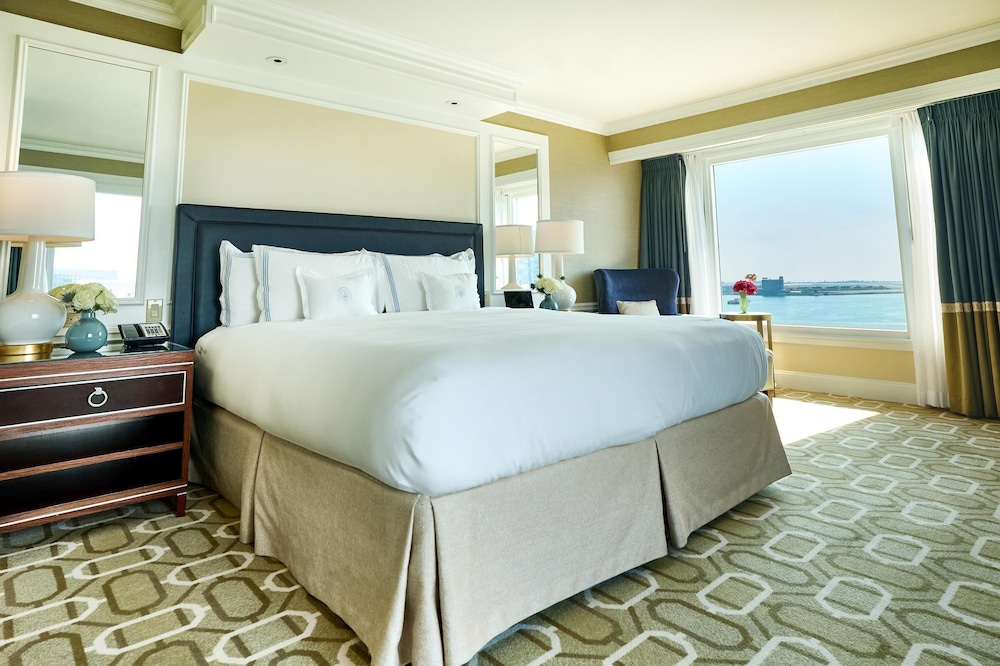 Boston Harbor Hotel — Hotel rooms in Boston, Massachusetts