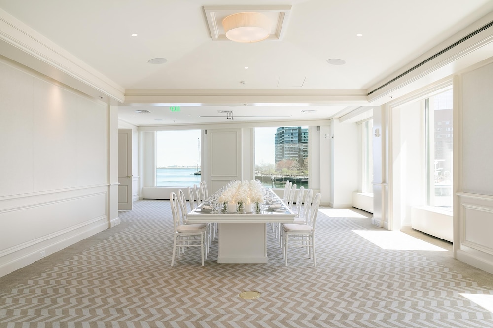 Boston Harbor Hotel — Hotel building in Boston, Massachusetts