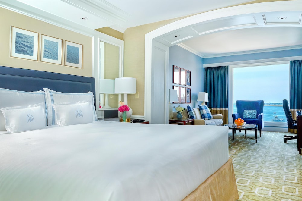 Boston Harbor Hotel — Hotel rooms in Boston, Massachusetts
