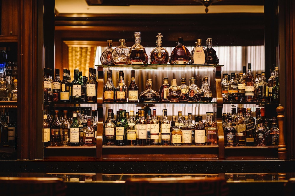 Boston Harbor Hotel — Restaurant & bars in Boston, Massachusetts