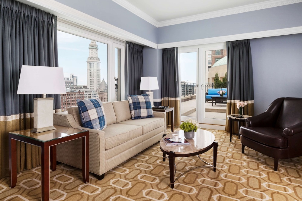 Boston Harbor Hotel — Hotel rooms in Boston, Massachusetts