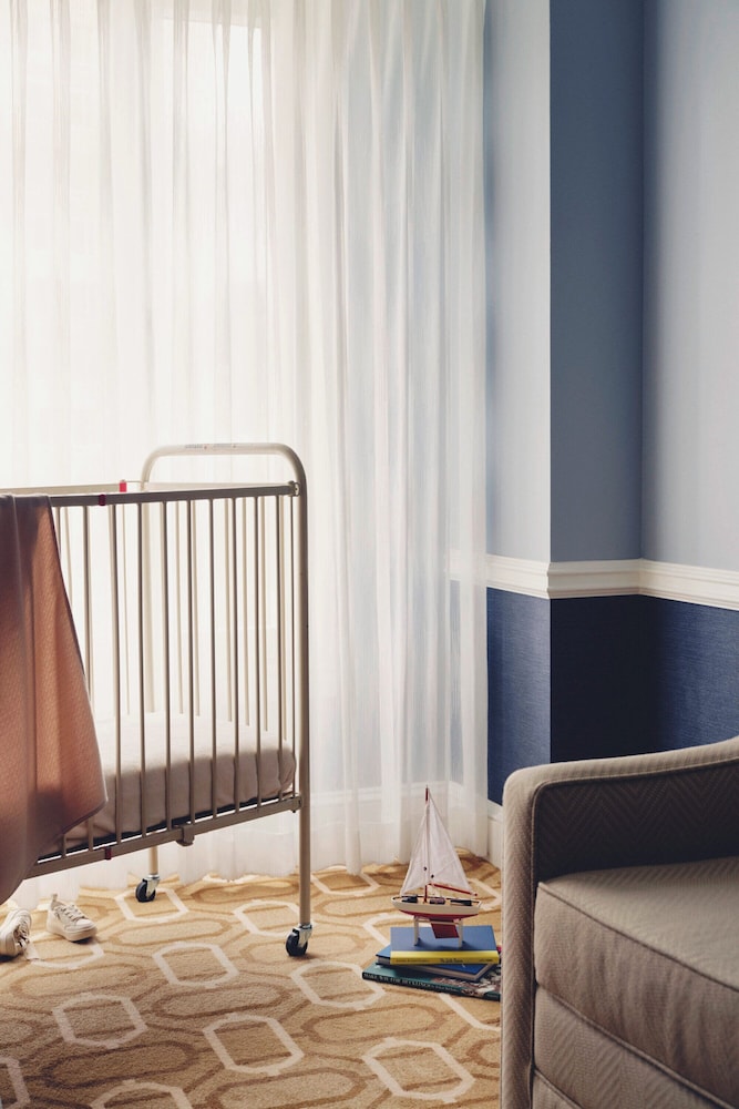 Boston Harbor Hotel — Hotel rooms in Boston, Massachusetts