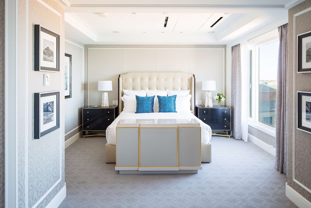Boston Harbor Hotel — Hotel rooms in Boston, Massachusetts
