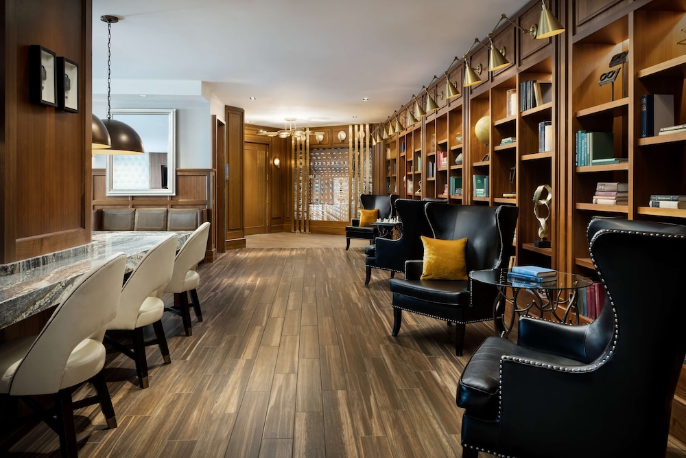 Hilton Boston Park Plaza — Restaurant & bars in Boston, Massachusetts