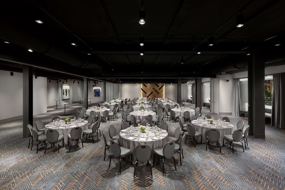 Hilton Boston Park Plaza — Restaurant & bars in Boston, Massachusetts
