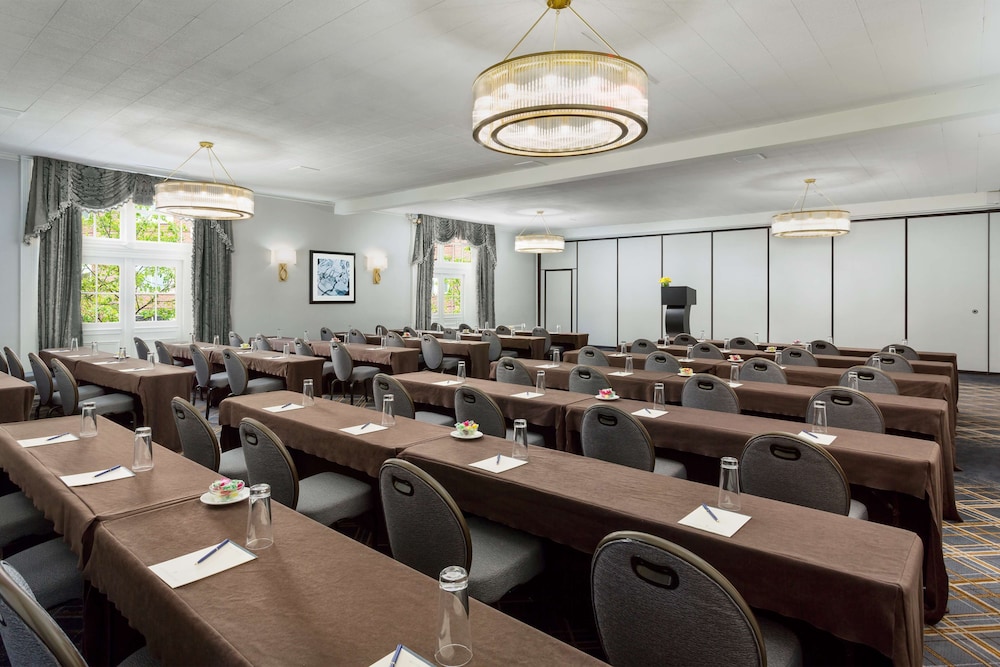 Hilton Boston Park Plaza — Hotel building in Boston, Massachusetts
