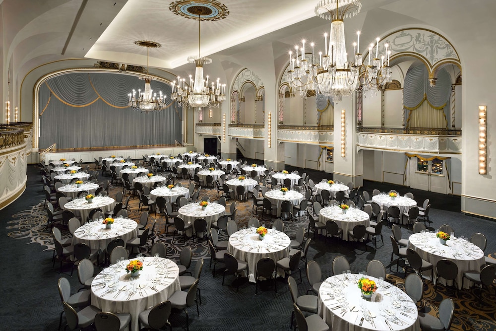 Hilton Boston Park Plaza — Restaurant & bars in Boston, Massachusetts