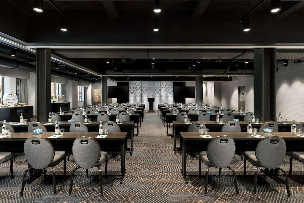 Hilton Boston Park Plaza — Hotel building in Boston, Massachusetts