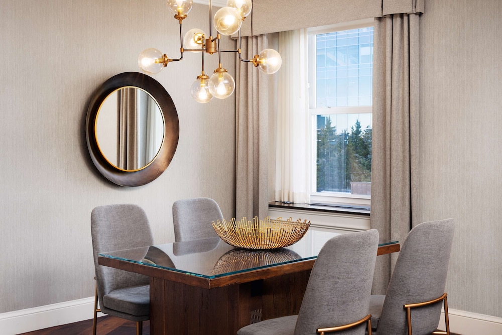 Hilton Boston Park Plaza — Restaurant & bars in Boston, Massachusetts