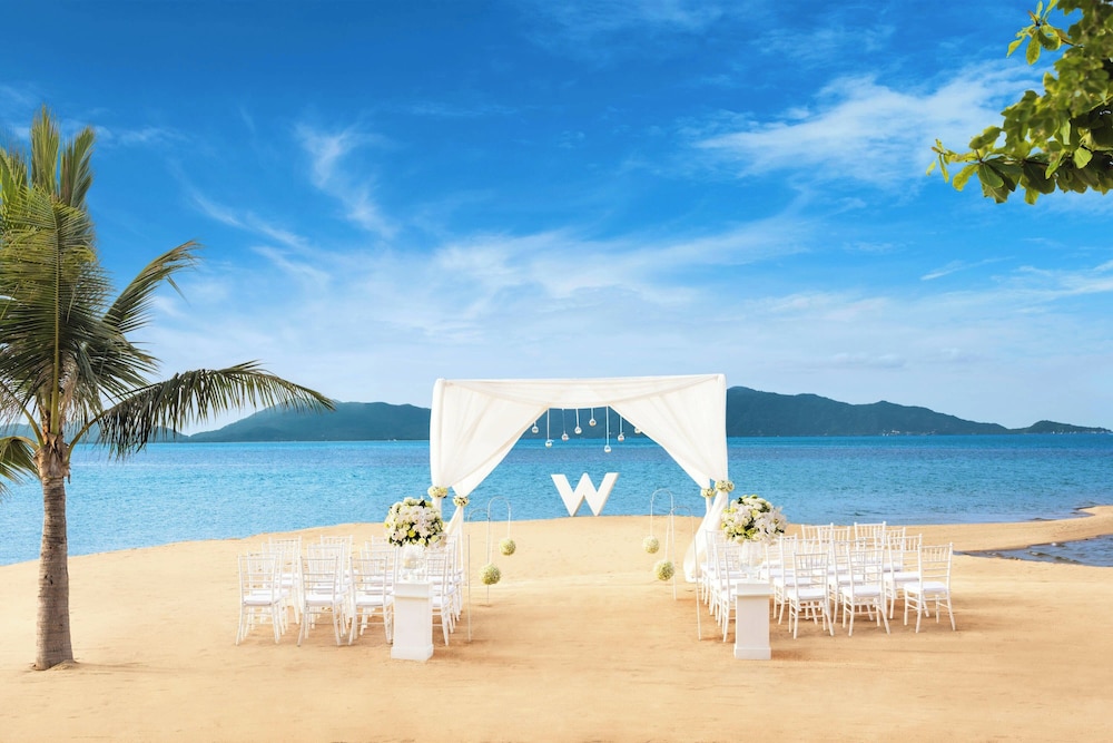 W Koh Samui — Beach in Mae Nam, Surat Thani