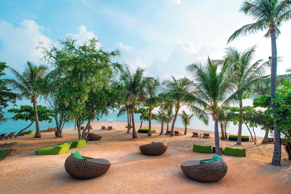 W Koh Samui — Beach in Mae Nam, Surat Thani