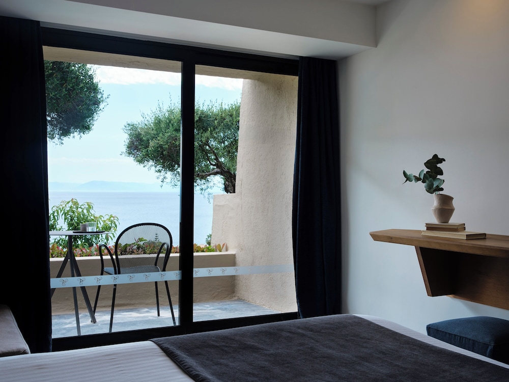 Aeolos Beach Resort All Inclusive — Hotel rooms in Perama (Corfu), Ionian Islands