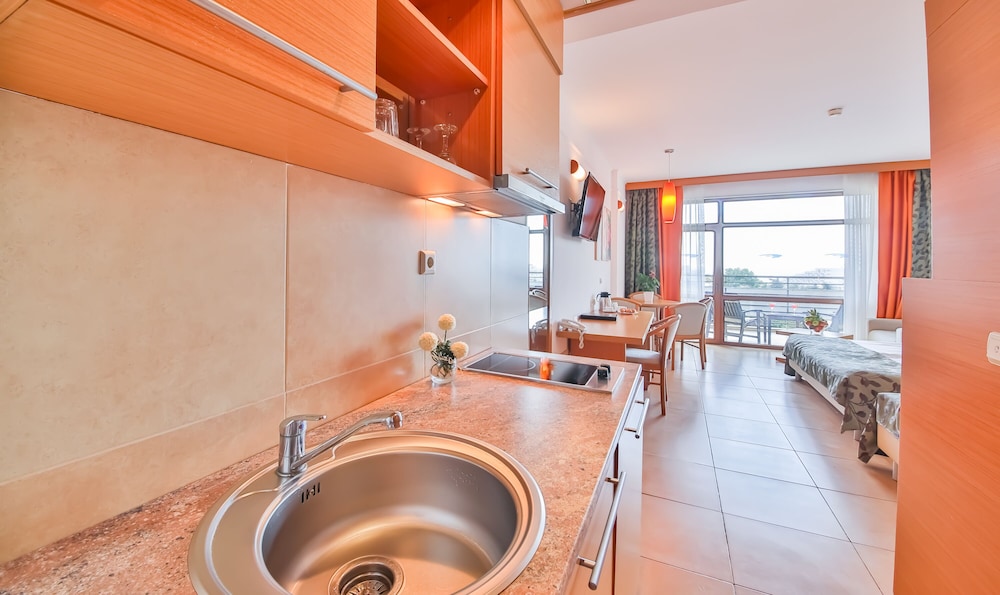Flamingo Grand Hotel & SPA — Hotel rooms in Albena, Dobrich