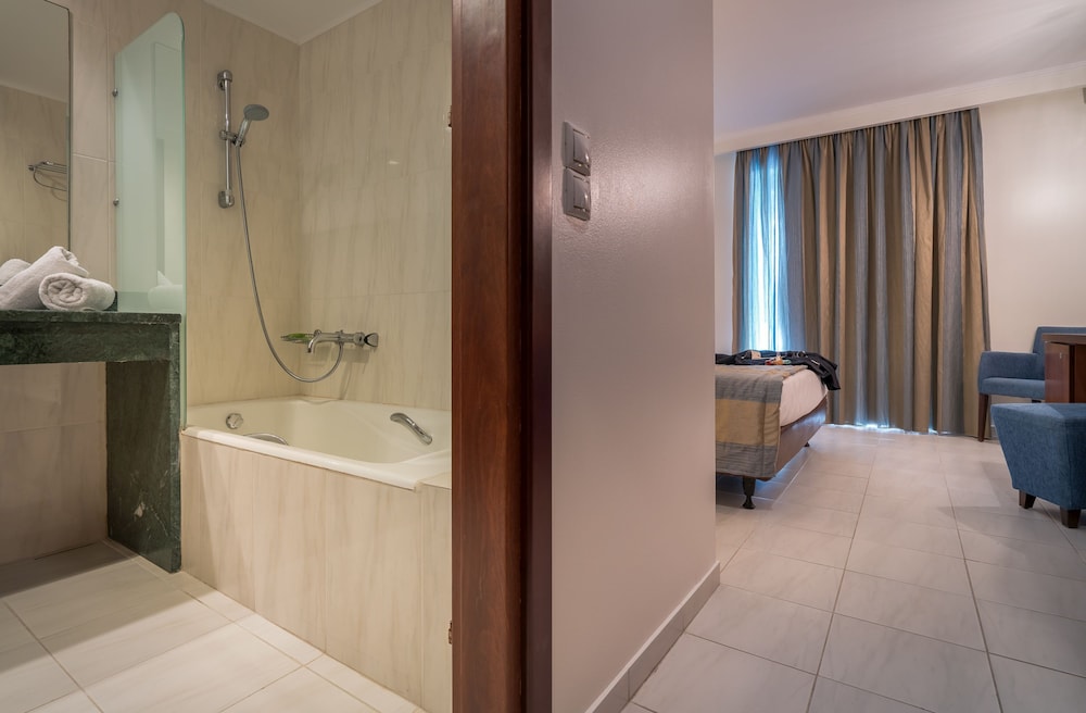 Galaxy Beach Resort, BW Premier Collection — Hotel rooms in Laganas, Ionian Islands