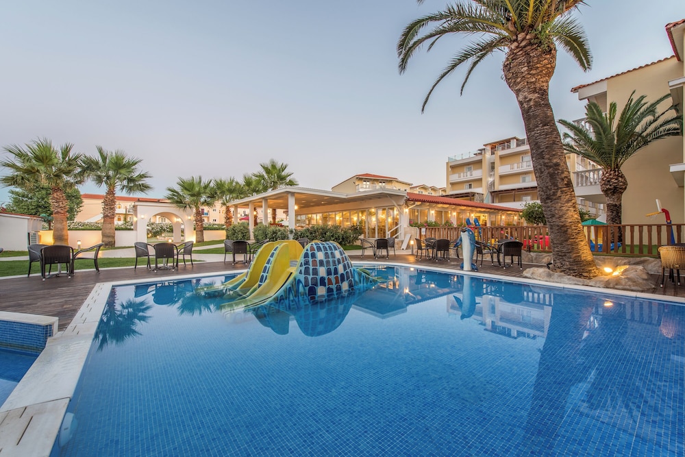 Galaxy Beach Resort, BW Premier Collection — Attractions for children in Laganas, Ionian Islands
