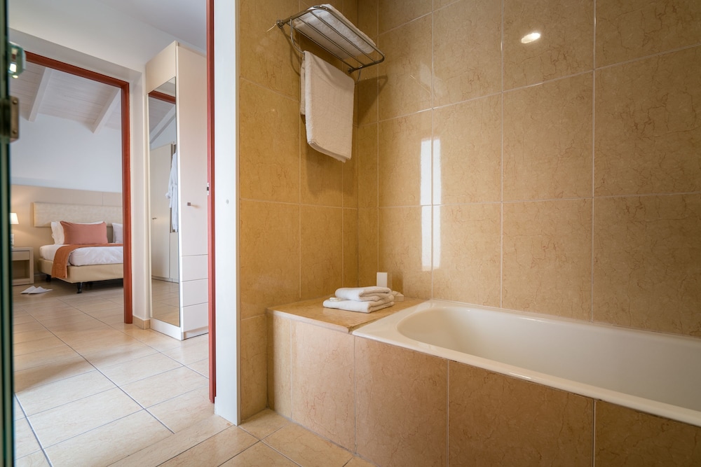 Galaxy Beach Resort, BW Premier Collection — Hotel rooms in Laganas, Ionian Islands