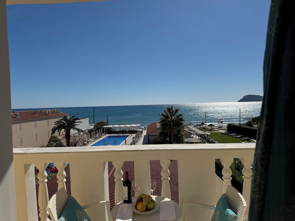 Galaxy Beach Resort, BW Premier Collection — Hotel rooms in Laganas, Ionian Islands