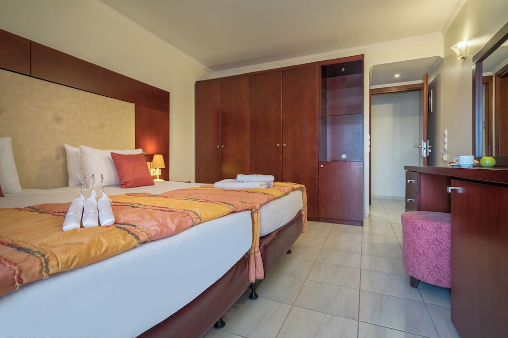 Galaxy Beach Resort, BW Premier Collection — Hotel rooms in Laganas, Ionian Islands