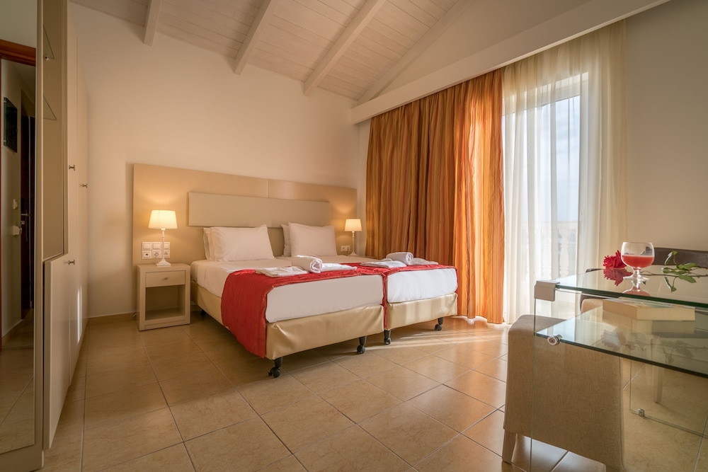 Galaxy Beach Resort, BW Premier Collection — Hotel rooms in Laganas, Ionian Islands