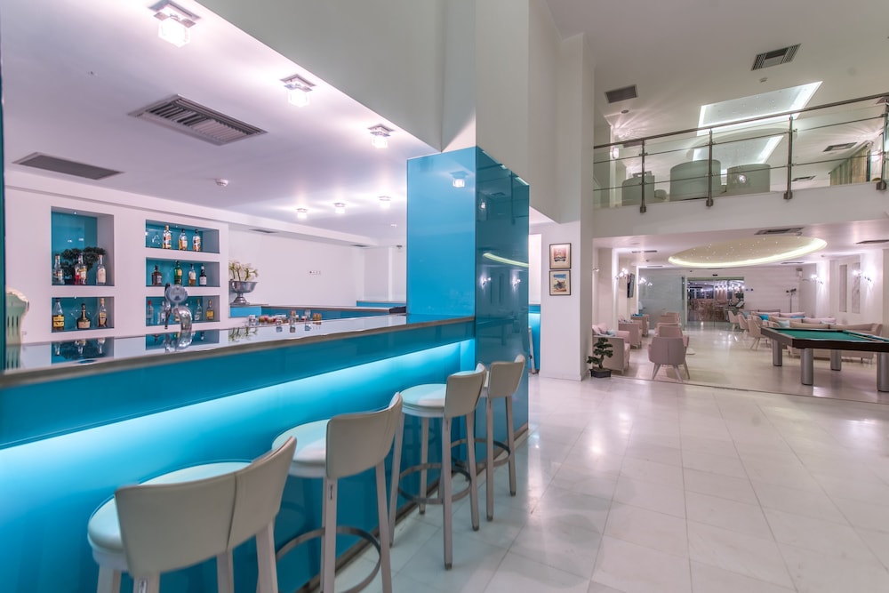 Galaxy Beach Resort, BW Premier Collection — Restaurant & bars in Laganas, Ionian Islands