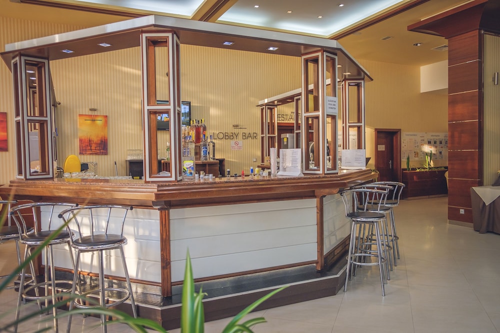 Kaliakra Palace — Restaurant & bars in Golden Sands, Varna Region
